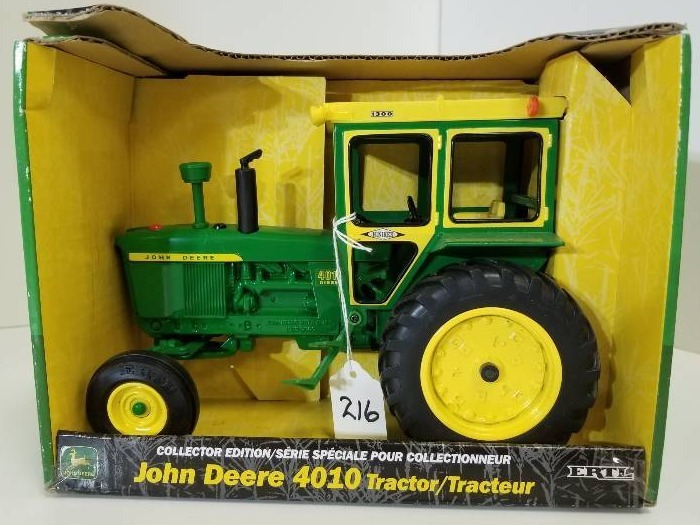 lot 5000 image: Ertl John Deere 4010 Diesel wHiniker 1300 Cab, Collector Edition, 116 scale, #15111A, NIB