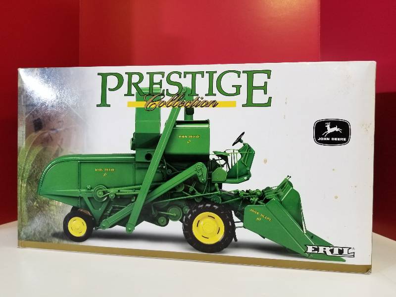 lot 5020 image: Ertl Prestige Collection John Deere 45 Combine w2 row picker head, 116 scale, #15195, NIB and sealed inside