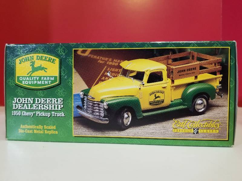 lot 5024 image: Ertl Prestige Series 1950 Cheverlot Pickup Truck, John Deere Dealership, 116 scale, #5944CO, NIB