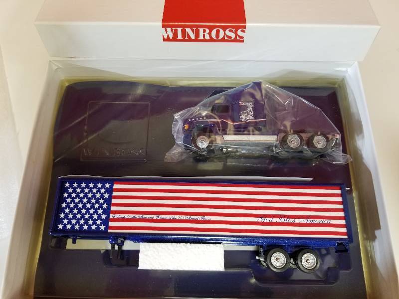 lot 5037 image: Winross Semi, God Bless America, 164 scale, NIB