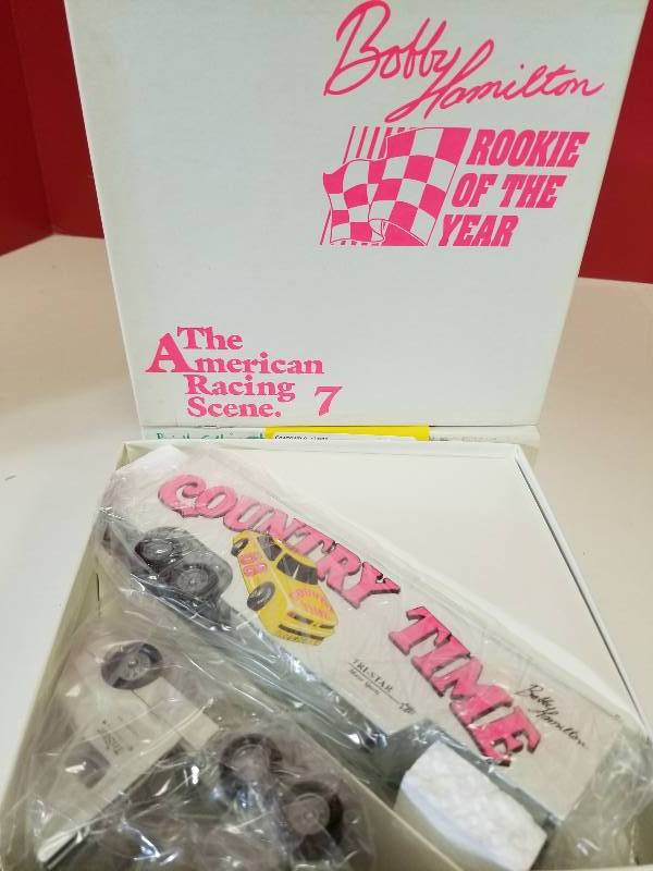 lot 5057 image: Winross Bobby Hamilton American Racing Scene #7  Country Time Semi, 164,  NIB