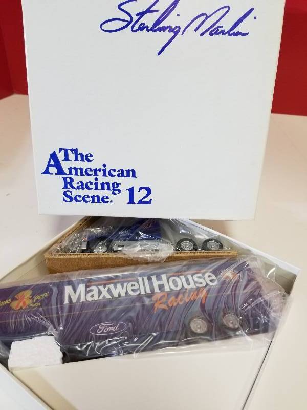 lot 5061 image: Winross Sterling Martin American Racing Scene #12  Maxwell House Semi, 164, NIB