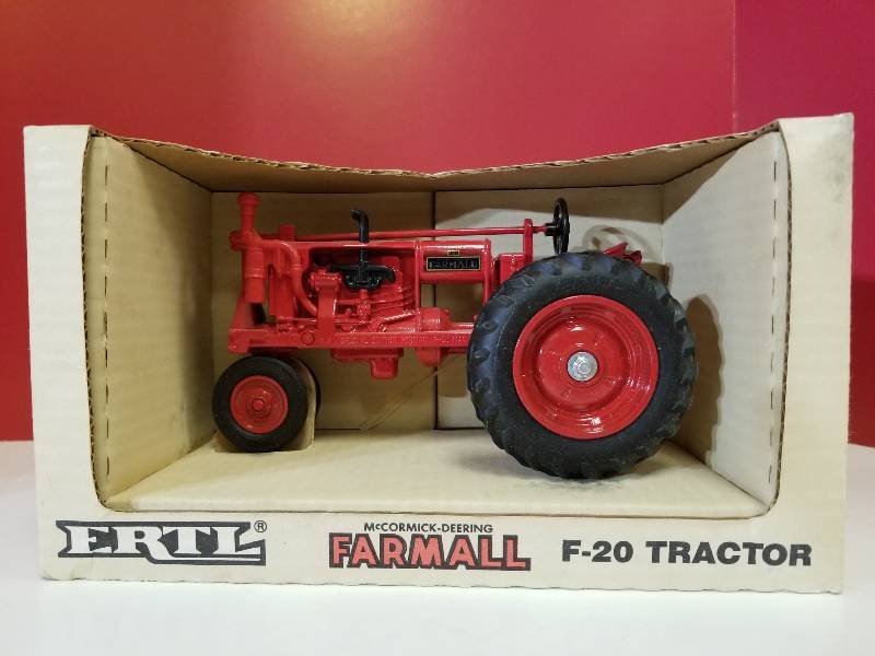 lot 5082 image: Ertl Special Edition McCormick-Deering Farmall F-20 Tractor, 116 scale, #437, NIB