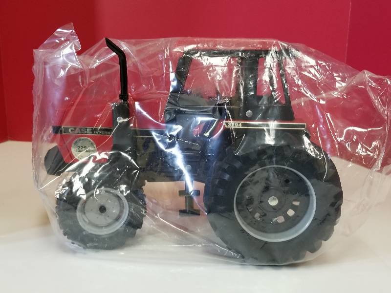 lot 5093 image: Ertl Case IH 3294 Tractor, FWA, JI Case Collector Series, May 1985, 116 scale, #601TA, New in shipping box