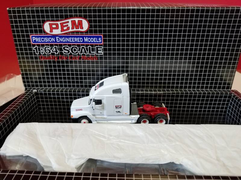 lot 5114 image: PEM  Precision Engineered Models M75002  P A M Transport Semi   164 scale  NIB