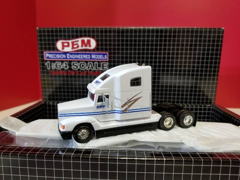 lot 5115 image: PEM  Precision Engineered Models M73420  Swift Transportation Semi   164 scale  NIB