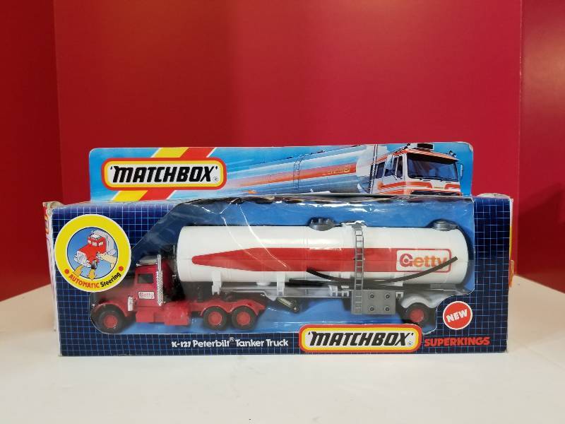 lot 5147 image: Matchbox K-127 Peterbilt Tanker-Truck, 164 scale,  #K-127, NIB