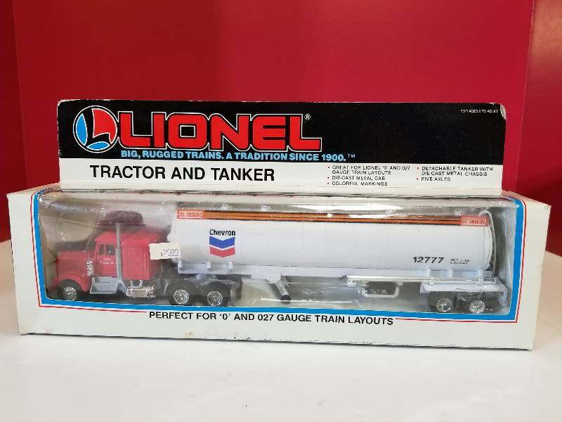 lot 5149 image: Lionel Chevron Tractor and Tanker Semi, 164 scale, #6-12777, NIB