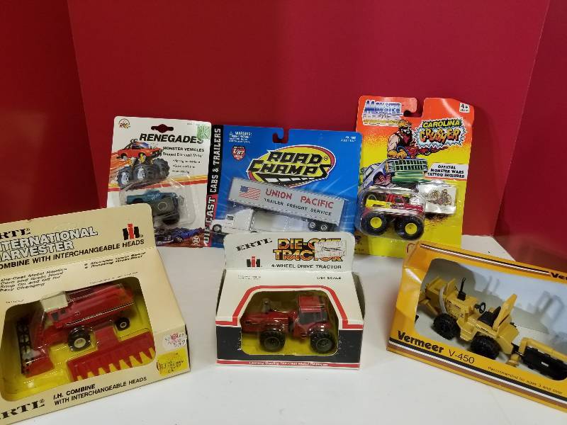 lot 5158 image: ERTLRoad Champs MatchboxZyll lot 6 items, IH Harvester CombineIH 22 TractorVermeer V-450 TrencherUP Semi, 2 4 x 4 trucks  164 scale, # 408, 1526, 4300, 7382, NIB