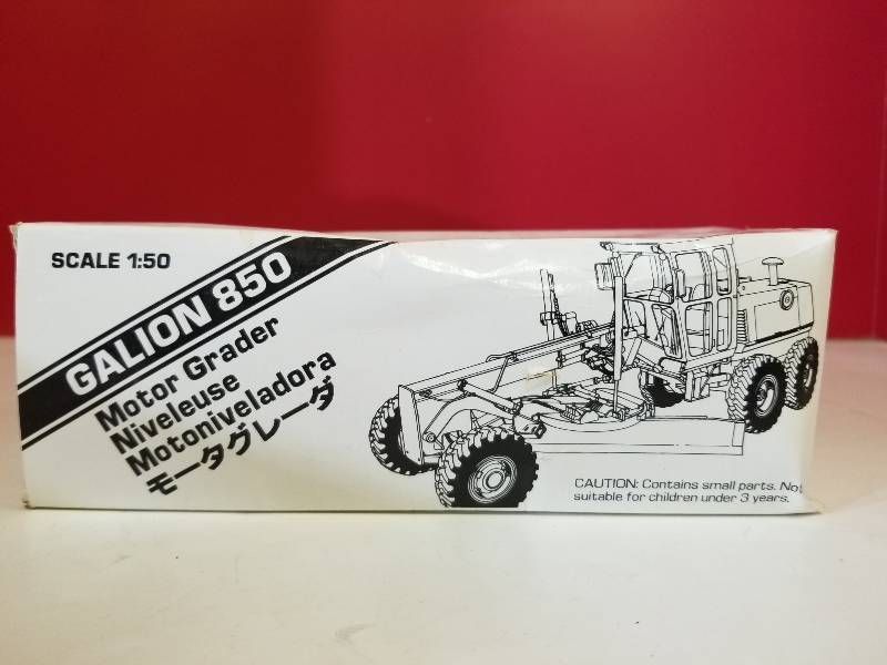 lot 5170 image: Galion 850 Motor Grader, 150 scale, NIB