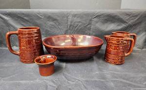 lot 109 image: Vintage Marcrest Daisy Dot Stoneware