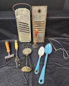 lot 117 image: Vintage Utensils