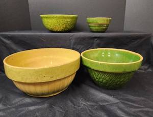 lot 119 image: (4) Vintage Crock Bowls (1 is marked Haeger USA 69)
