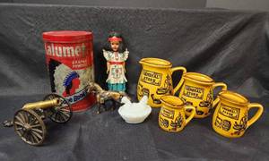 lot 147 image: Vintage General Store Measuring Cups, Small Nesting Hen and More