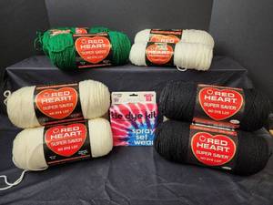 lot 177 image: Yarn and Tie Dye Kit