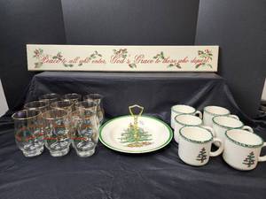 lot 193 image: Christmas Sign and Dishes