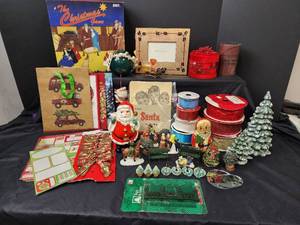 lot 194 image: Christmas Giftbags, Nametags, Ribbon, Game, and Vintage Christmas Decor