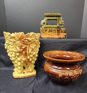 lot 214 image: McCoy Pottery