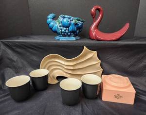 lot 230 image: Home Decor