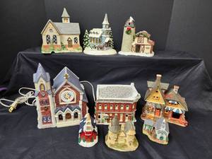 lot 322 image: Christmas Decor