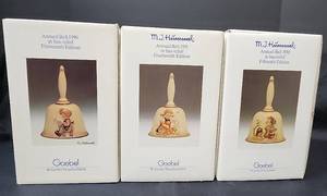 lot 351 image: Vintage Goebel Bells in Boxes - 1990 13th Edition Annual Bell in bas - relief, 1981 14th Edition Annual Bell in bas - relief, and 1992 15th Edition annual Bell in bas - relief