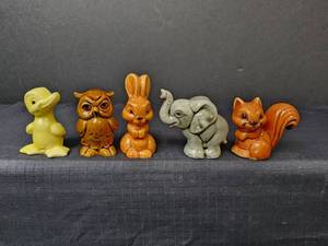 lot 370 image: Goebel Miniatures - Owl, Duck, Rabbit, Elephant, and Squirrel