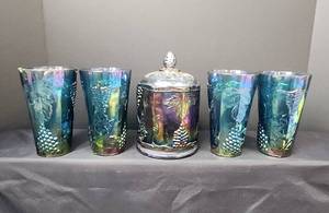 lot 396 image: Carnival Glassware