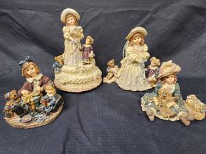 lot 410 image: Boyds Bears, Yesterdays Child, and More