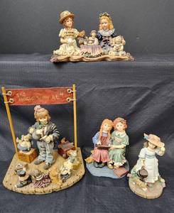 lot 411 image: Boyds Bears, Yesterdays Child, and More