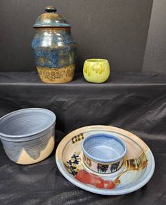 lot 422 image: Signed Pottery