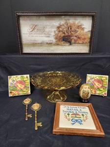 lot 464 image: Home Decor
