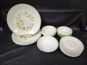 lot 500 image: Corelle Dishes