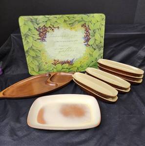 lot 535 image: Cutting Board, Corn-on-Cob Dishes, and More