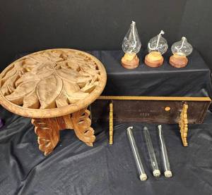 lot 551 image: Home Decor