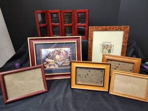lot 553 image: Picture Frames
