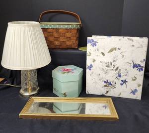 lot 571 image: Vintage Wooden Purse, New Photo Album, and More