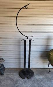 lot 12 image: Iron Garden Decor for Hanging Flowerpot (84 tall)