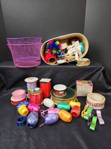 lot 729 image: RibbonBow Making Supplies and Baskets