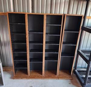 lot 750 image: (4) CDMedia Racks (11x8x46 each)
