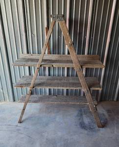 lot 768 image: 5 Wooden Ladder Shelf