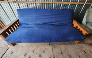 lot 32 image: Oak Futon 84 with Mattress