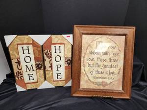 lot 599 image: (2) Wall Hangings