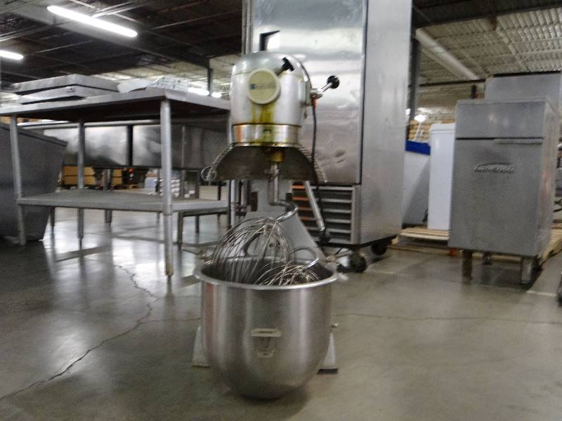 lot 1009 image: Eurodib 20 Liter Mixer w Attachements
