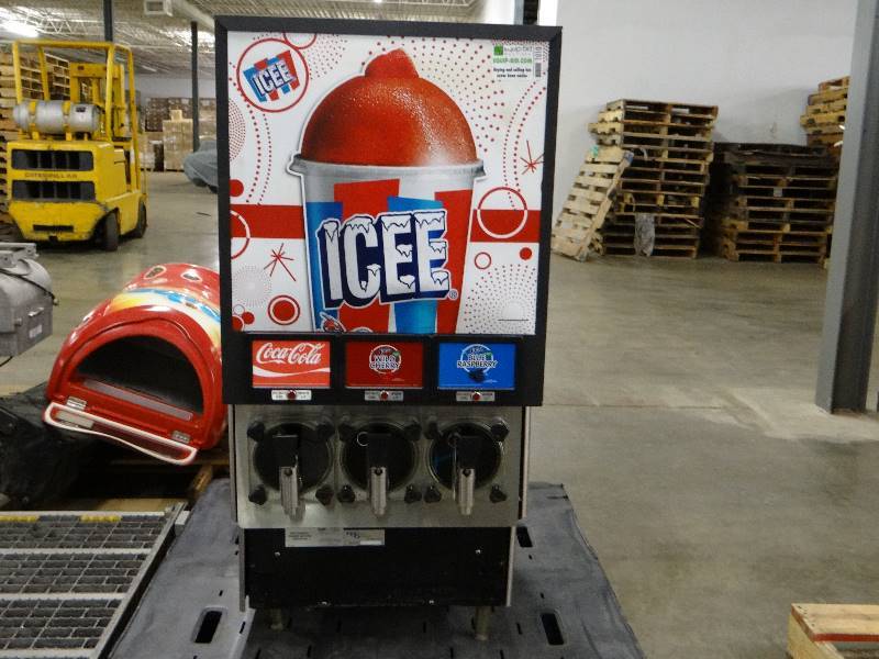 lot 1010 image: Frozen Beverage Dispensor, 3 Head