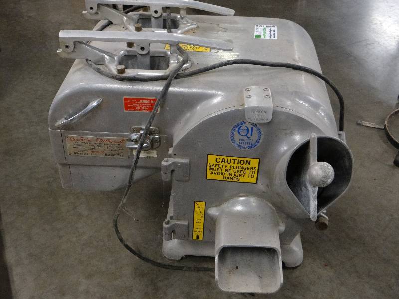 lot 1018 image: Waring Commercial Vegetable Cutter & Slicer, Model #101