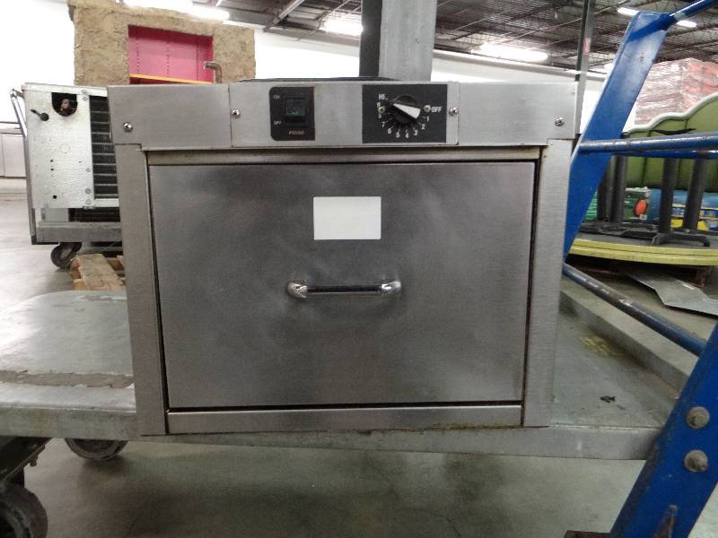 lot 1036 image: Stainless Steel Warmer
