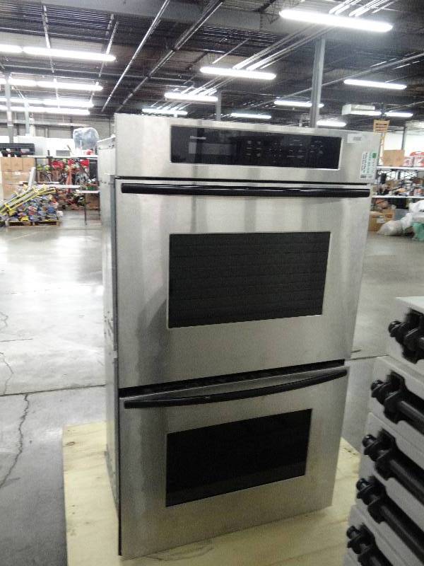 lot 1082 image: Dual Oven, Thermador
