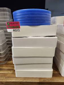 lot 44513 image: Lot Of 12 Ice Cream Container Holders For Buckets WLids