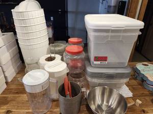 lot 44515 image: Lot Of Assorted Containers And Pitchers