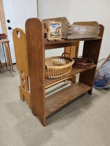 lot 44543 image: Lot Of 2 Vintage Wood Shelves And Baskets